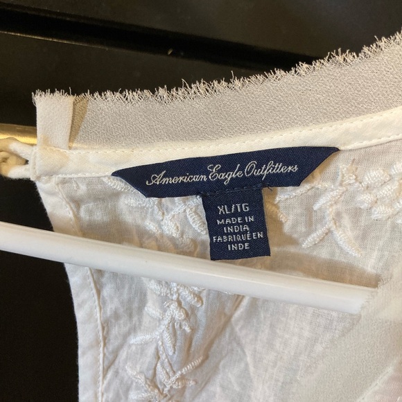 American Eagle XL crotchet and flowy sleeveless top - Picture 4 of 6